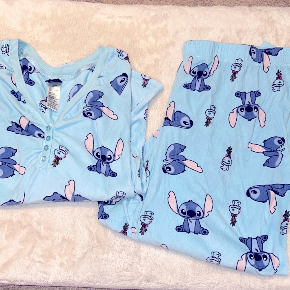 2X Disney Stitch fleece pajama set
